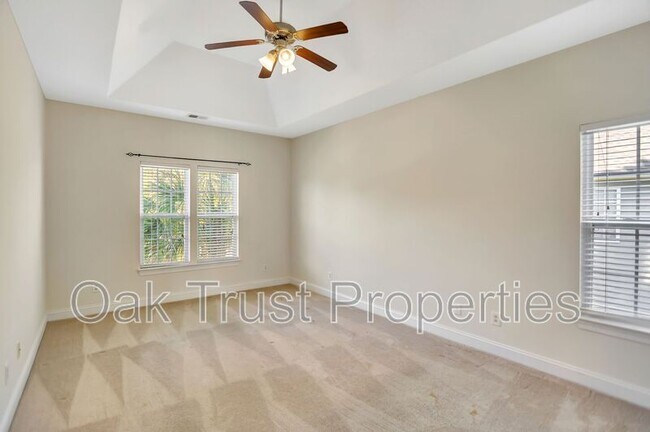 Building Photo - 5232 Mulholland Dr