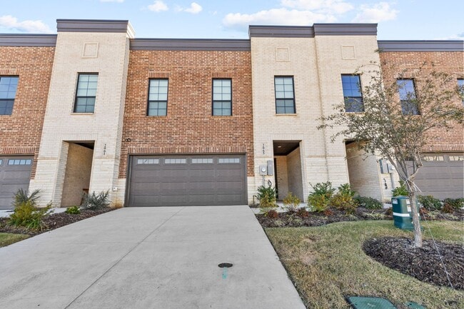 Building Photo - New Stunning Townhouse for Rent!