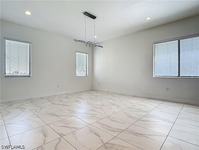 Building Photo - 4815 Frattina St.