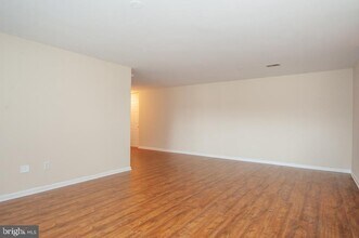 Building Photo - 7526 Coxton Ct