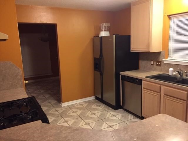 Building Photo - 5822 Wickover Ln