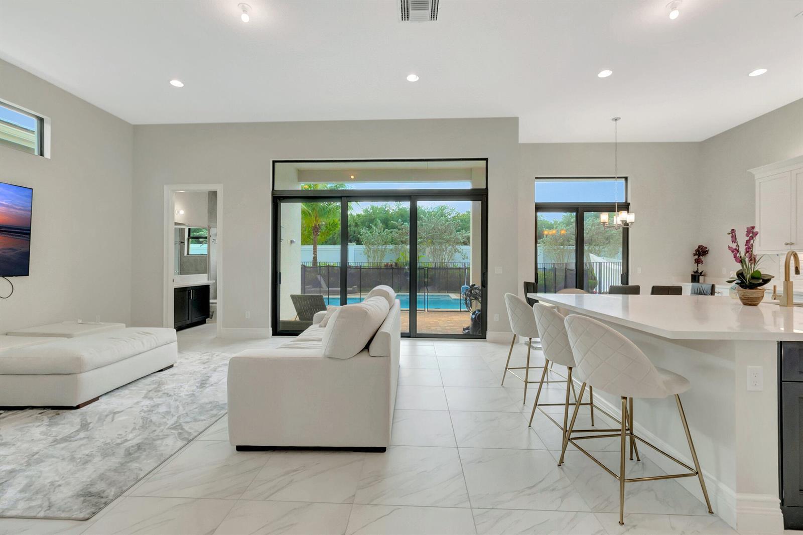 Building Photo - 9060 Dulcetto Ct