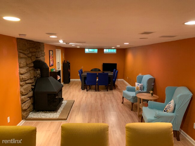 Building Photo - 1 br, 1 bath House - 6836 Day Drive