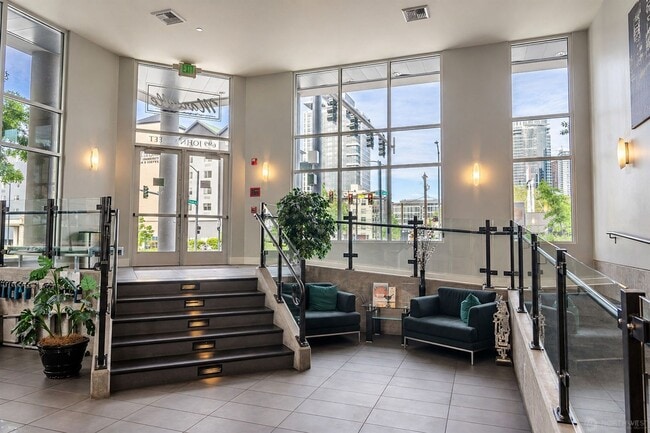 Building Photo - 1bd/1.5ba Seattle Condo