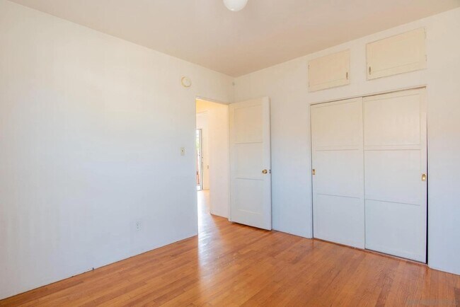 Building Photo - 4682 Altadena Ave.
