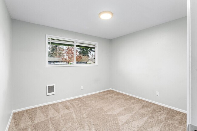 Building Photo - 1365CEDA