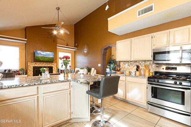 Building Photo - 1123 Night Hawk Dr