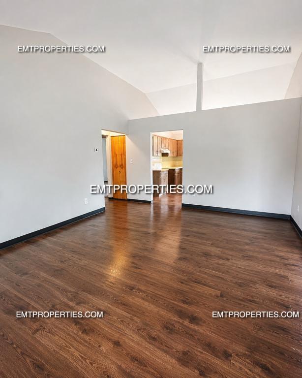 Building Photo - 3024 Meister Rd