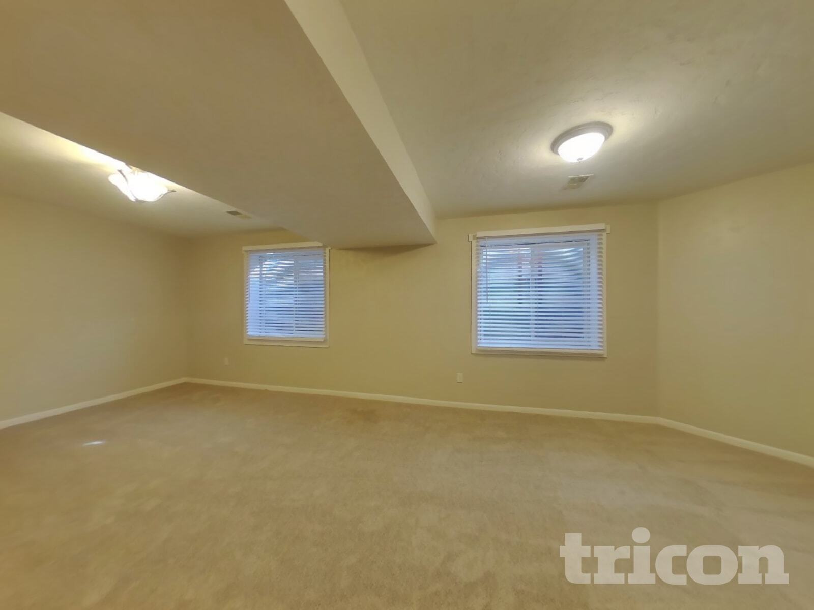 Building Photo - 106 N 49th Ave Ct