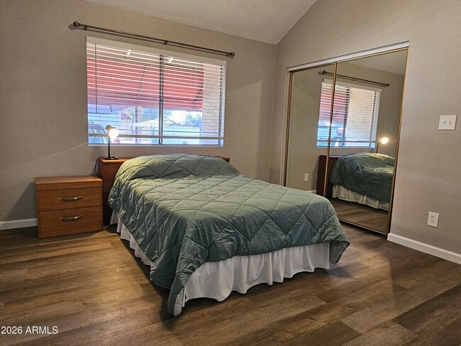 Building Photo - 2144 E Center Ln