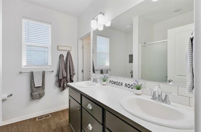 Building Photo - 3041 W Pascal Dr