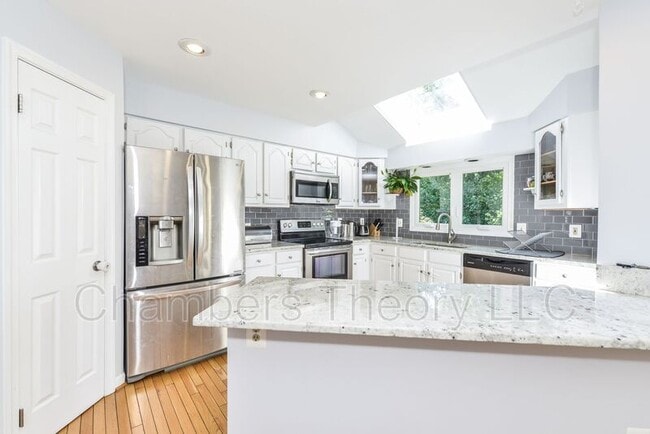 Building Photo - 6868 McLean Province Cir