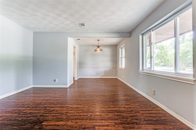 Building Photo - 702 S Waterview Dr