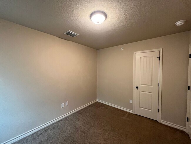 Building Photo - 6319 Luglio Ln