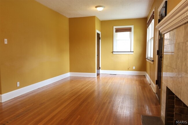 Building Photo - 6406 Woodbine Ct