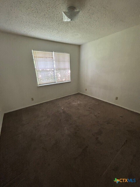 Building Photo - 501 N 46th St