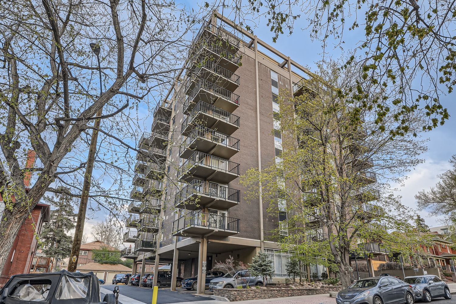 Building Photo - 1150 Vine St