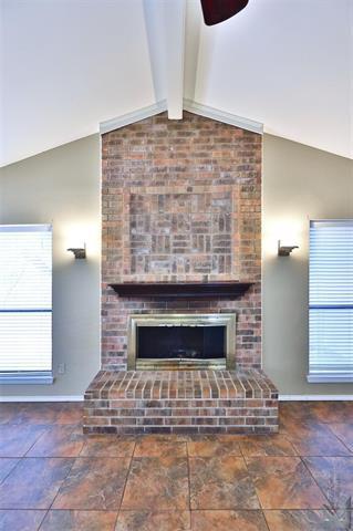 Building Photo - 4025 Inverrary Dr