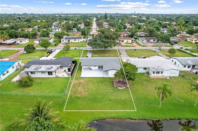 Building Photo - 14510 NW 12th Ave