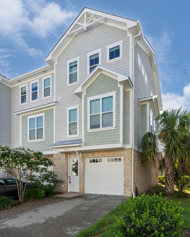 Building Photo - 3644 Watch Hill Way