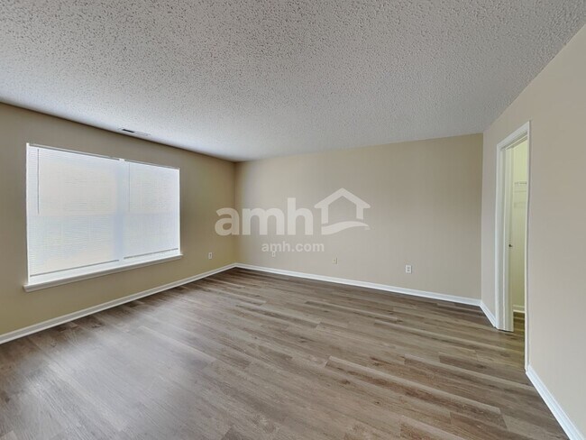 Building Photo - 10221 Blue Sky Dr