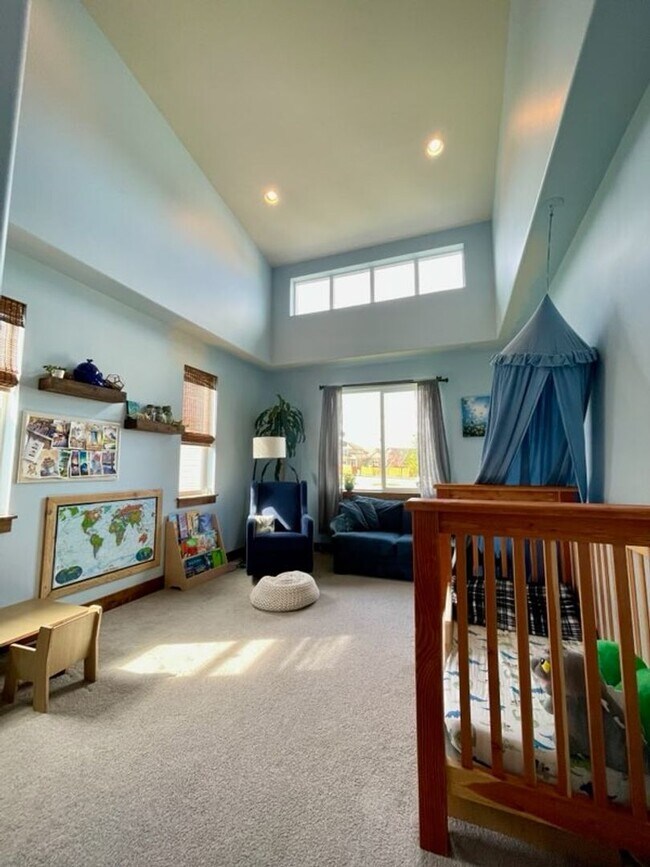 Building Photo - 3 Bedroom Home for Rent in West Bozeman! W...