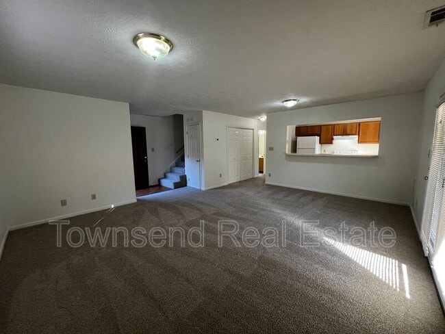 Building Photo - 1051-4 Ancestry Dr.