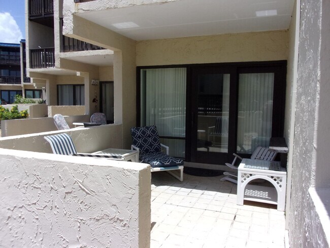 Building Photo - 5650-5A1A A1A S