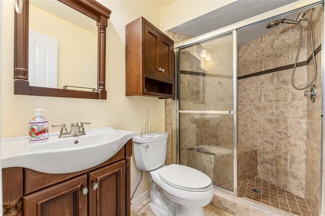 Building Photo - 10106 NW 13th Ave