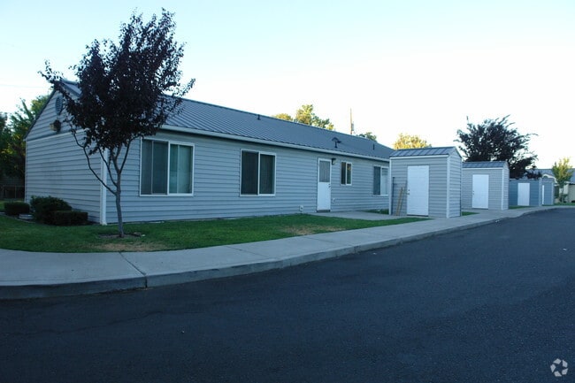 Building Photo - Mariposa Park