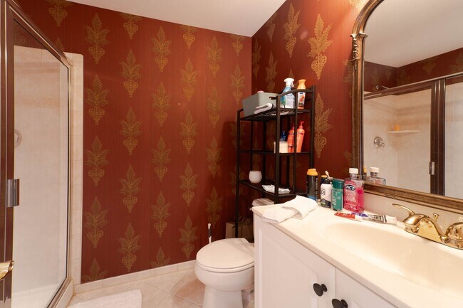 Building Photo - Well Appointed 3 Bedroom 3.5 Bath Townhome...