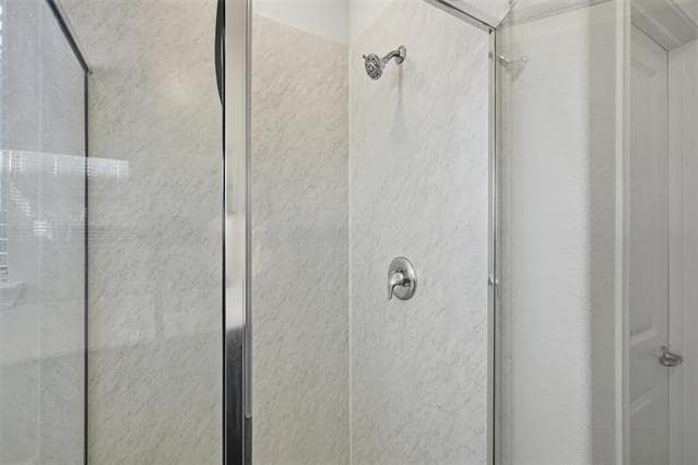 Building Photo - 3947 Oak Crk Cir