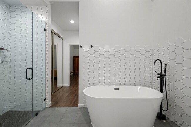 Building Photo - 93 E Stony End Pl