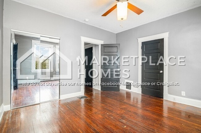 Building Photo - 2922 Hackberry St