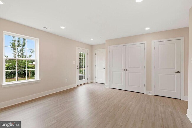 Building Photo - 2357 Spruce Knob Ter