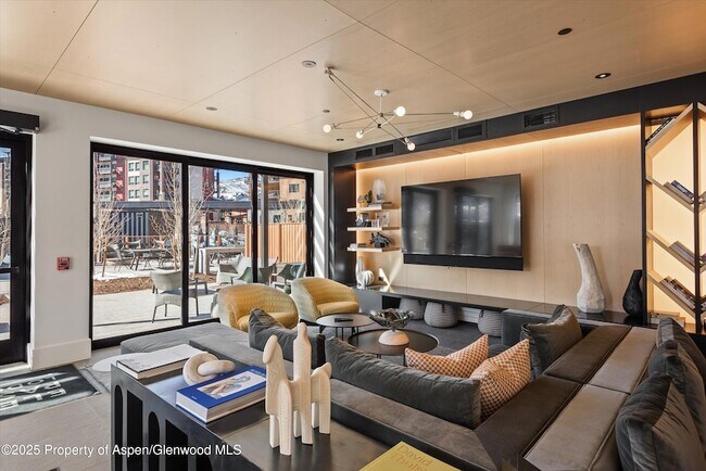 Building Photo - 119 Wood Rd