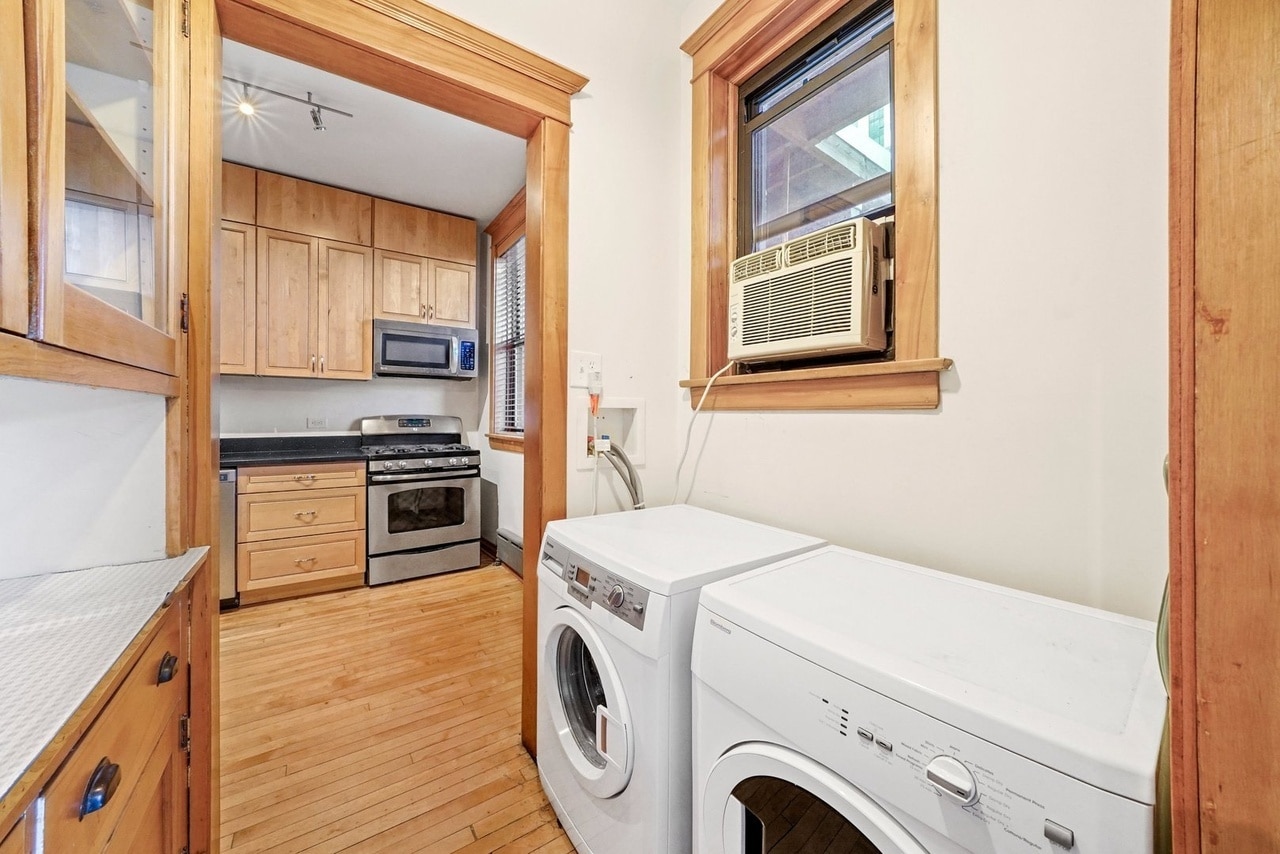 Washer/Dryer - 5520 S Cornell Ave