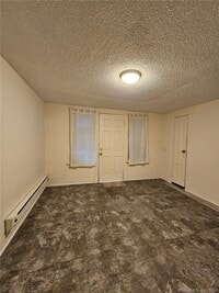 Building Photo - 6 Frederick Ct