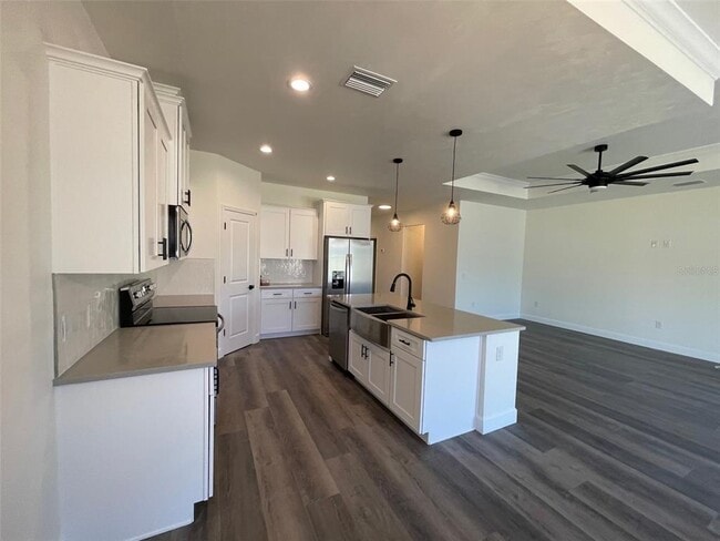 Building Photo - 1447 SW 67th Dr