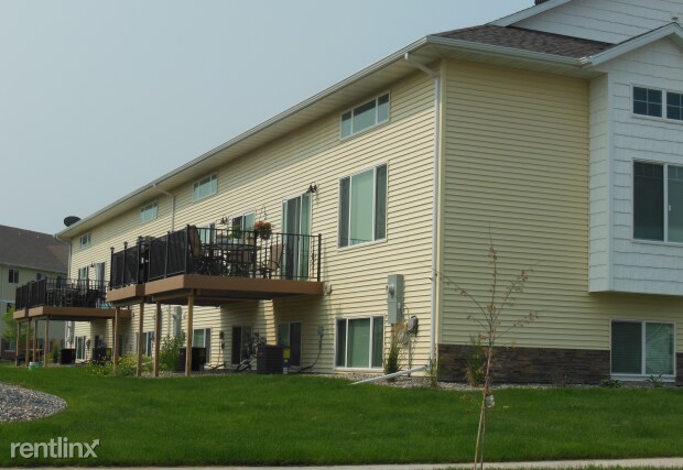 Building Photo - 3 br, 3 bath Townhome - Evelyn Acres