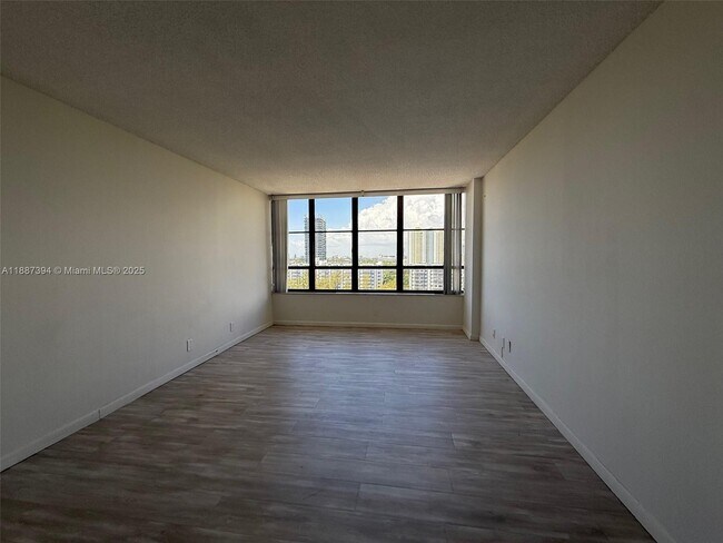Building Photo - 500 Three Islands Boulevard