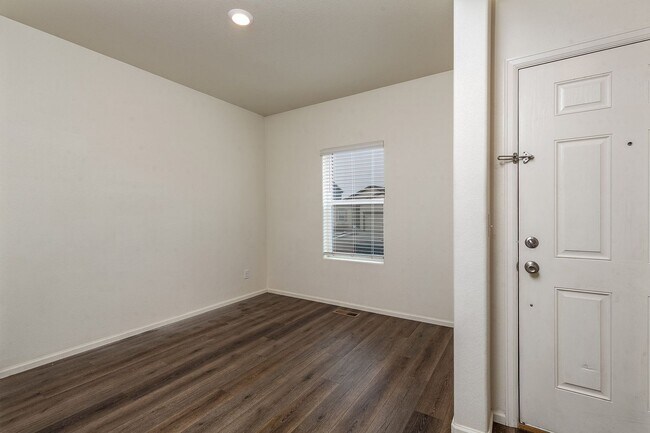 Building Photo - 9764 Chalkstone Ln