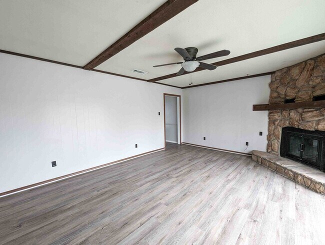 Building Photo - Updated 3 bed/ 2 bath home in South Bossier