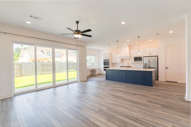 Building Photo - 972 Terlingua Creek Dr