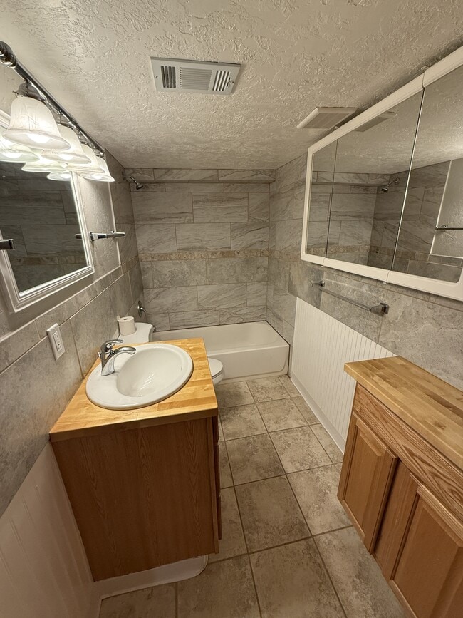 Building Photo - 3108 2nd Ave N