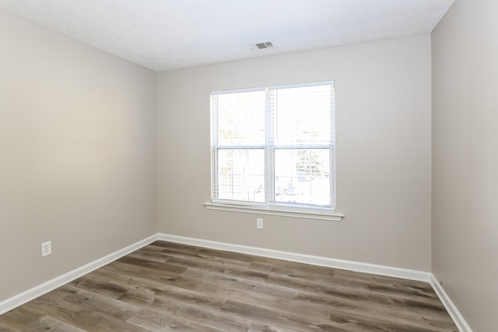 Building Photo - 3846 Kenner Dr SW