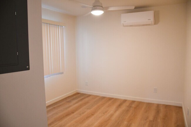 Building Photo - 316 N Parker St
