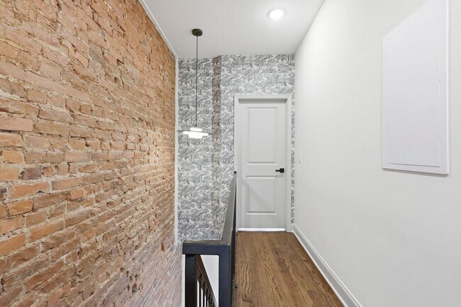 Building Photo - 4695 N 16th St