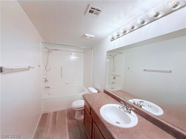 Building Photo - 7255 W Sunset Rd