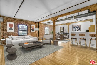 Building Photo - 215 S Santa Fe Ave